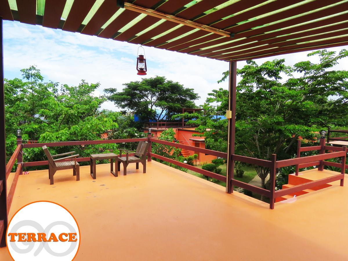 10 Billion Resort Samut Songkhram Bagian luar foto